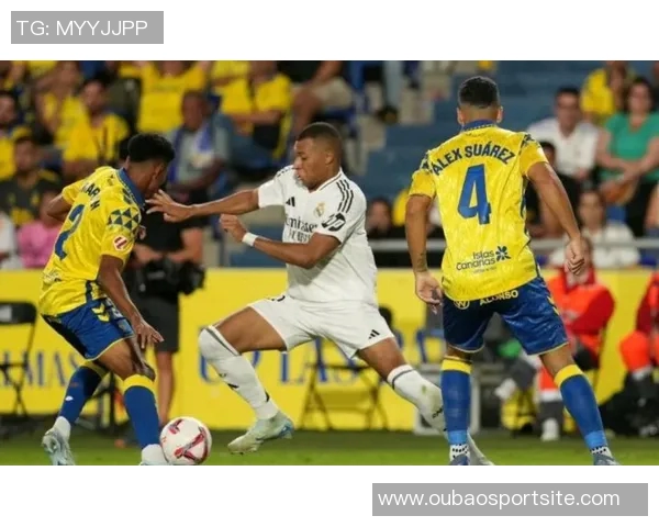 姆巴佩在与赫罗纳平局后情绪低落与第四官员发生争执